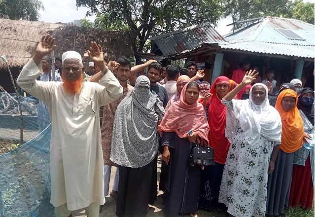 খুলনায় জমি জবরদখলের চেষ্টা, প্রতিবাদে বিক্ষোভ