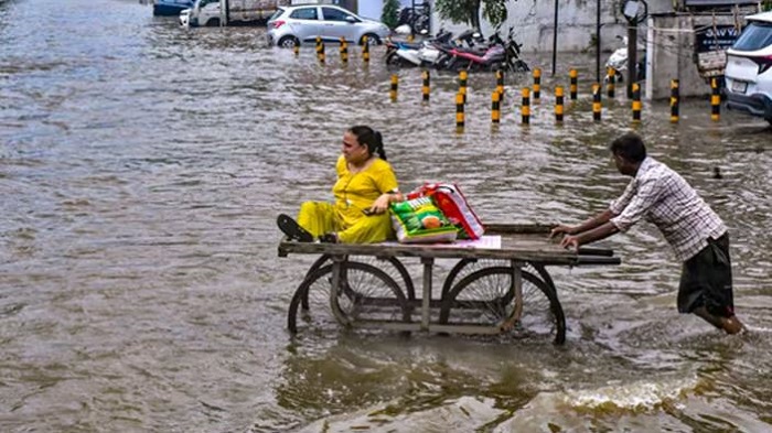 গুজরাটে বন্যায় নিহত বেড়ে ৩৫