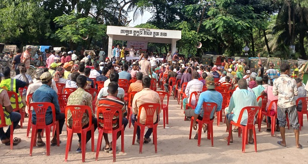 ব্রাহ্মণবাড়িয়ায় লাইসেন্সের দাবিতে রিক্সা-ভ্যান শ্রমিক ইউনিয়নের সভা