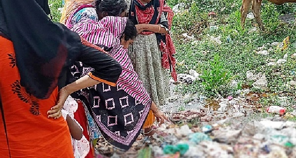 চট্টগ্রামে ময়লার ভাগাড় থেকে নবজাতকের মরদেহ উদ্ধার