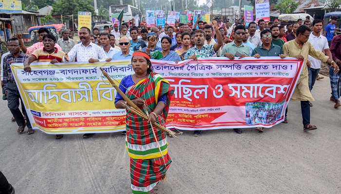 তিন সাঁওতাল হত্যার বিচারসহ ৭ দফা দাবিতে গোবিন্দগঞ্জে বিক্ষোভ