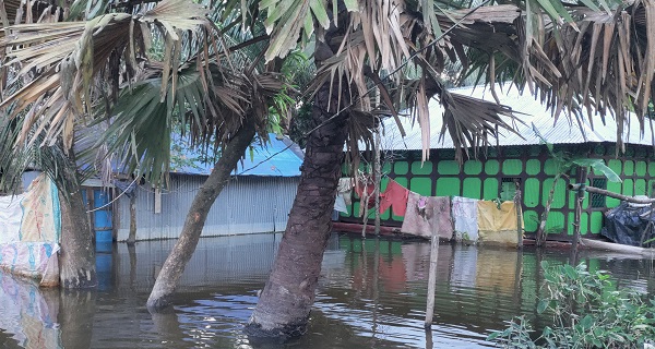 লক্ষ্মীপুরে বন্যায় ক্ষতিগ্রস্ত প্রায় সাড়ে আঠারো হাজার বসতঘর