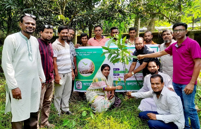 খুলনা সাংবাদিক কল্যাণ সোসাইটির বর্ষপূর্তি উপলক্ষে বৃক্ষরোপণ