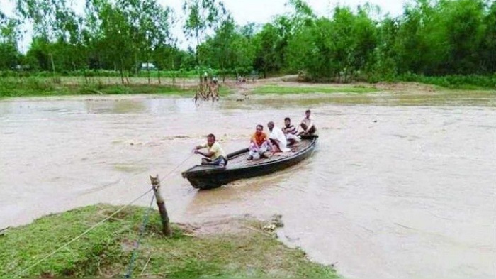 সেতু নির্মাণ কাজ বন্ধ: ঝিনাইগাতীর ১৫ গ্রামের মানুষের দুর্ভোগ