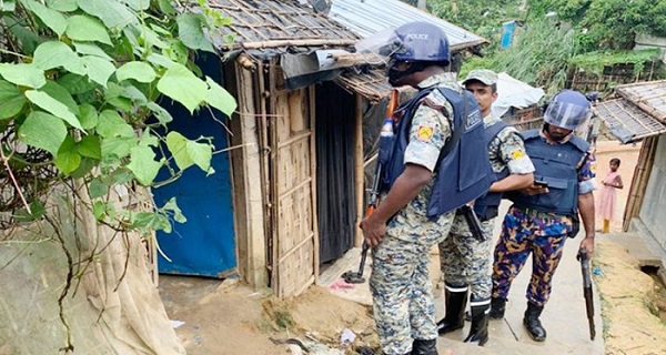 উখিয়ায় রোহিঙ্গা ক্যাম্পে সন্ত্রাসীদের গুলি, নিহত ২