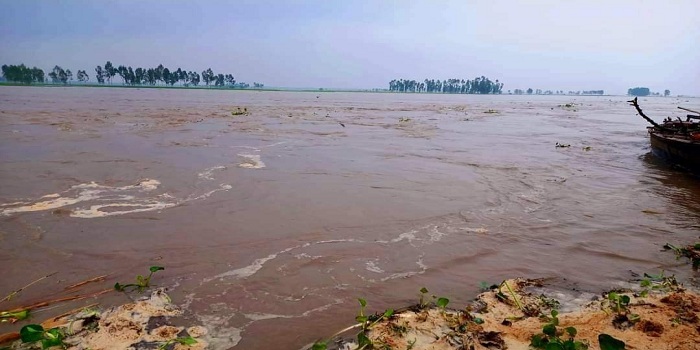 গাইবান্ধায় নদ-নদীর পানিবৃদ্ধি, দুশ্চিন্তায় মানুষ