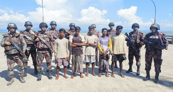 ৫ বাংলাদেশি জেলেকে ফেরত দিলো আরাকান আর্মি