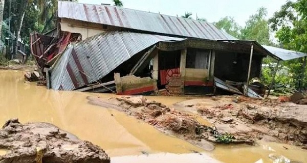 শেরপুরে বন্যা পরিস্থিতির উন্নতি, ঘরে ফিরছে বানভাসিরা