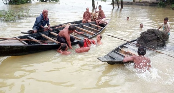 নেত্রকোনায় নৌকা ডুবে নিহত ২