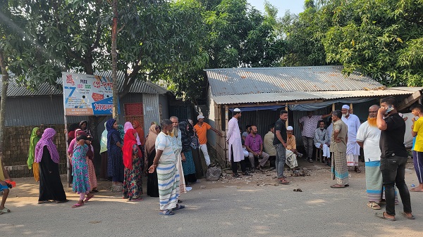 পাবনায় আধিপত্য বিস্তার নিয়ে বিএনপির দু’গ্রুপের সংঘর্ষে নিহত ১