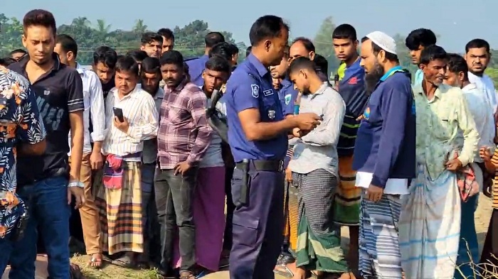 পাবনায় যুবকের গলাকাটা মরদেহ উদ্ধার