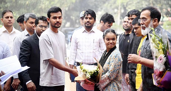 গণঅভ্যুত্থানে শহীদদের নামে সারাদেশে ২২০ স্টেডিয়াম করা হবে: আসিফ মাহমুদ