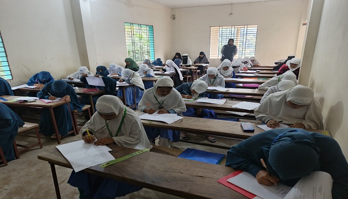 লক্ষ্মীপুরে দেড় শতাধিক শিক্ষার্থীর অংশগ্রহণে বৃত্তি পরীক্ষা অনুষ্ঠিত