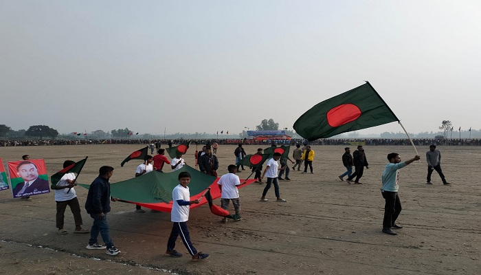 গাইবান্ধায় বীরপ্রতীক খালেদ স্মৃতি ফুটবল টুর্নামেন্ট উদ্বোধন