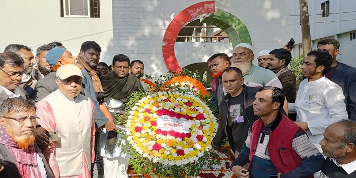 বিজয় দিবসে বিএনপি নেতা তানভীর হুদা’র শ্রদ্ধাঞ্জলি