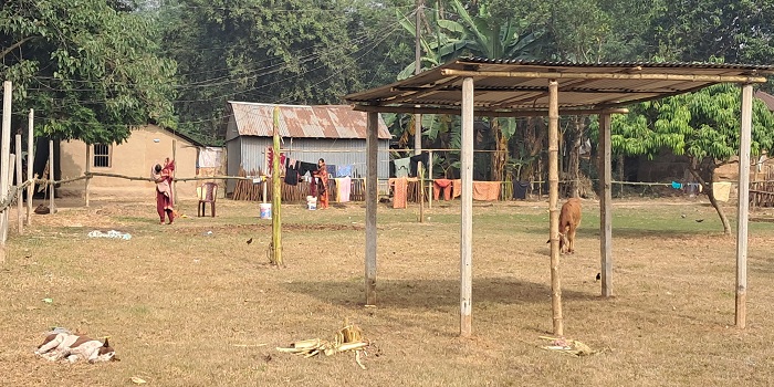 খোলা বায়নার মাধ্যমে জমি দখল চেষ্টার অভিযোগ