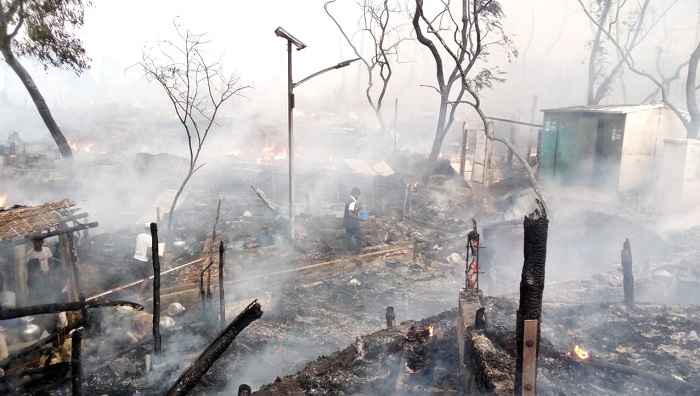 উখিয়া রোহিঙ্গা ক্যাম্পে আগুন, শিশুর মরদেহ উদ্ধার