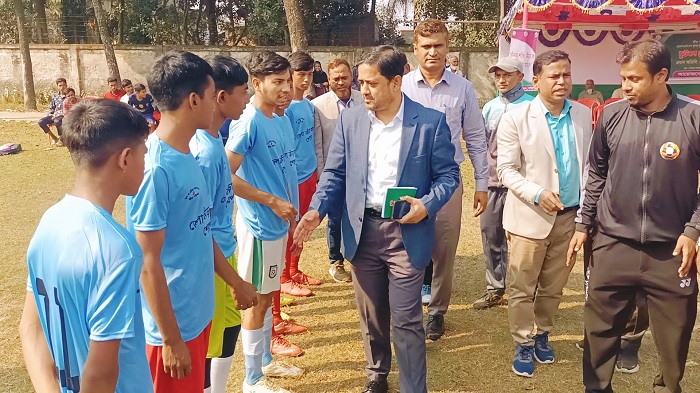 শেরপুরে ফুটবল খেলোয়াড় বাছাই প্রতিযোগিতা অনুষ্ঠিত