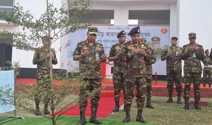 টাঙ্গাইলে সেনানীড় উদ্বোধন করলেন সেনা প্রধান