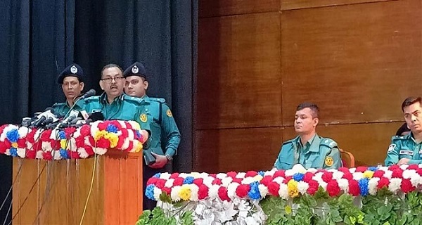 চাঁদাবাজদের তালিকা তৈরি, দু’দিনের মধ্যে অভিযান শুরু: ডিএমপি কমিশনার